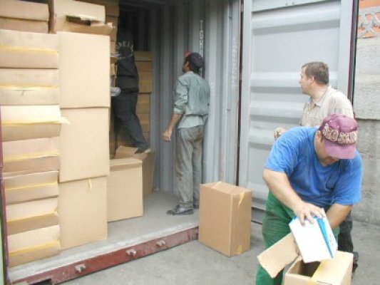 Articole contrafăcute, confiscate în Portul Constanţa Sud Agigea